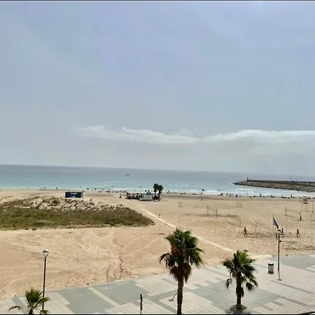 Con Garaje En Primera Linea De Playa *